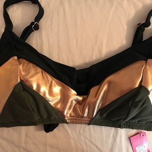 NWT Xhilaration Color Block Bikini Top